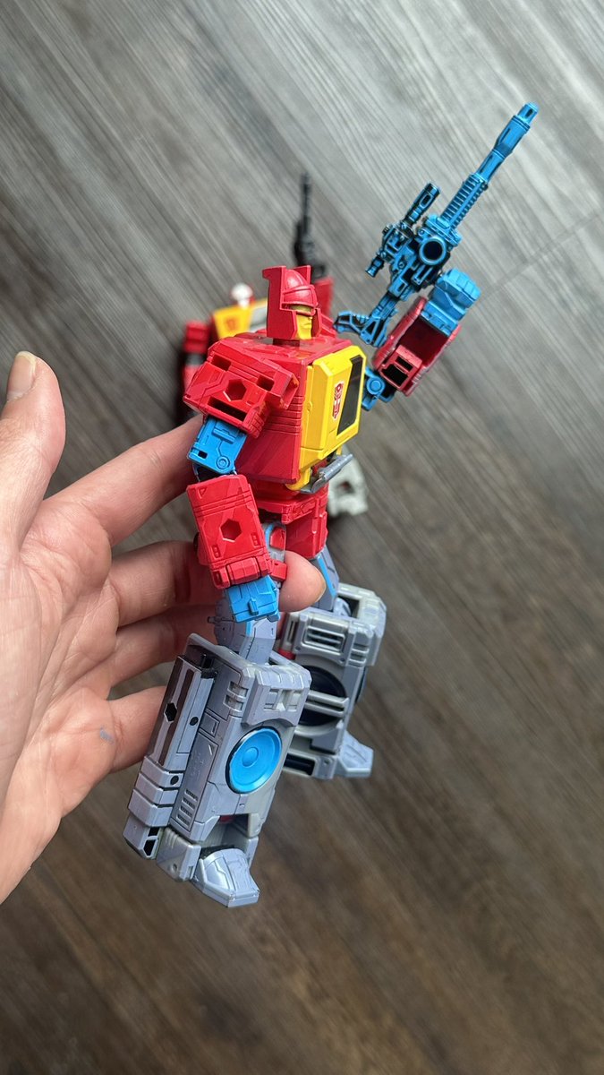 Jesterhatsjhund tweet media