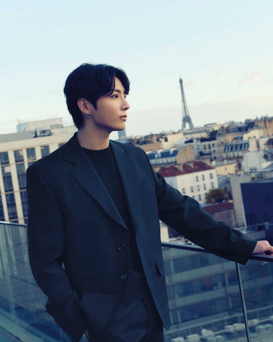 【PR】Jung Kookが「シャネル」専属調香師オリヴィエ ポルジュと対面。世界を魅了するアーティストと「シャネル」フレグランスの“nez(鼻)”との香りトークに注目✨

▼記事はこちら
bit.ly/4a2RJo7

#JungKook <a href="/CHANEL/">CHANEL</a> <a href="/CHANEL_JP/">CHANEL シャネル</a>