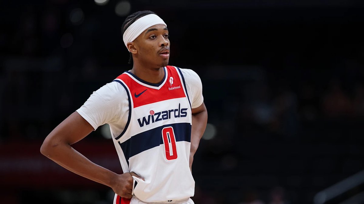 GregFinberg's tweet image. Bilal Coulibaly only took two shots in his return, but his impact was felt throughout the game — especially when guarding Deni Avdija.

5 PTS | 5 REB | 6 AST | 2 STL | 2 BLK | +19

Defensive stopper🔒