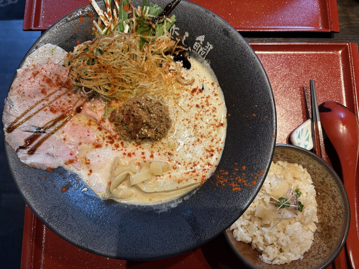 fuya00's tweet image. 鯛担々麺、鯛飯