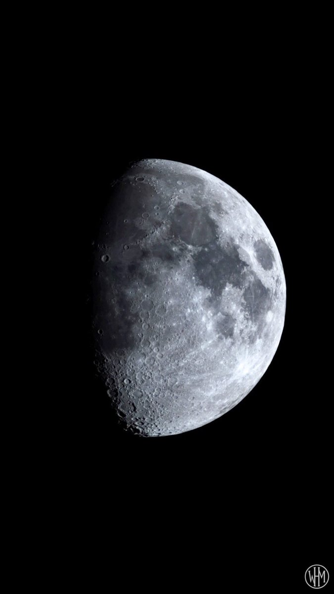 Moon (Waxing Gibbous)
228,500 miles from earth
Seestar S50
Bortle 8
Alt-Az Mode
41°N, 88°W
Captured 01/27/26