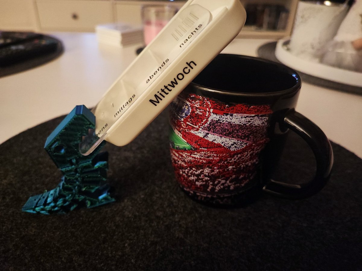 flummi1970's tweet photo. Guten Morgen,
Wish you all a very gut #Bergfest = #Mittwoch☕
Heute ist u.a. #Datenschutztag
Mit dem Thema #Datenschutz gehen manche Menschen sehr lapidar um......
Passt auf euch und seid #achtsam https://t.co/x7jz81X9lG