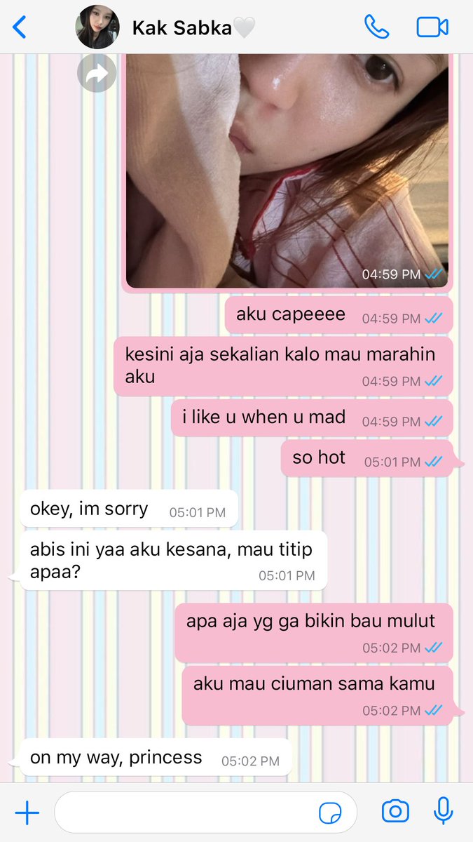 spsithurism's tweet photo. — inilah jadinya kalo seorganisasi sama pacar yang sekaligus ketua himpunan

#MilkLove two tweets au https://t.co/SvxCAbdk40