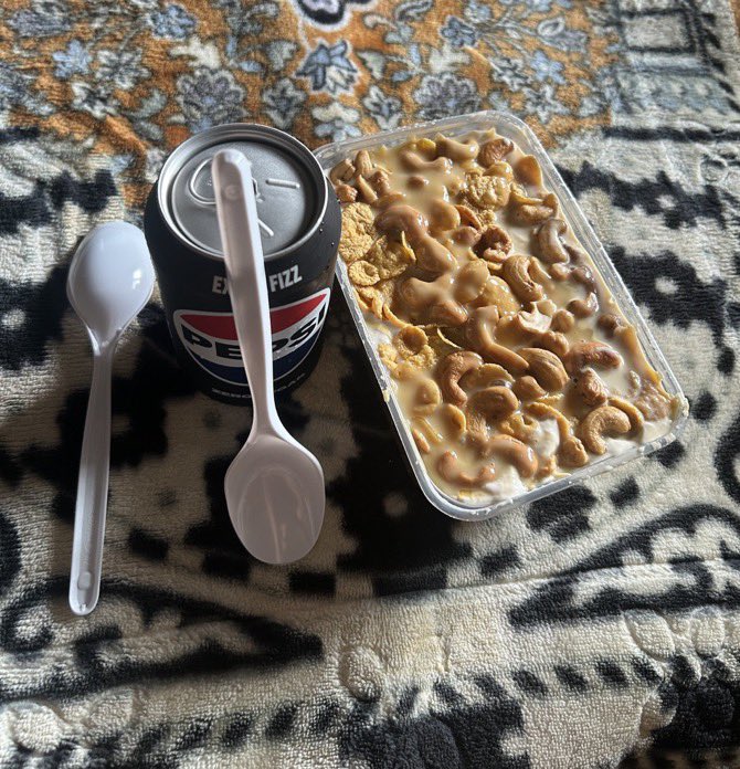 Capitano_M14's tweet image. لا تقول لي صباح اذا ماكانت كذا بدايته
لا تقول لي راتب اذا ماكانت كذا بدايته