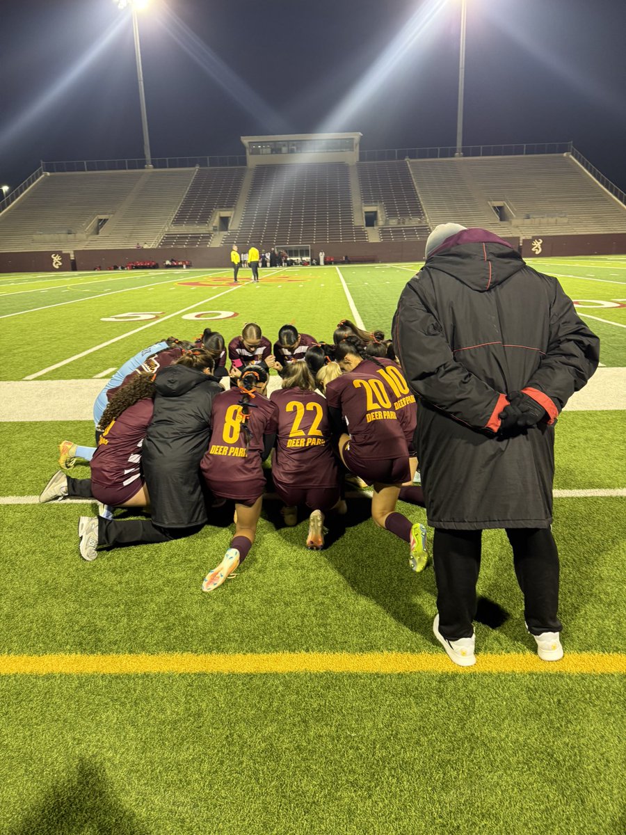 We were sad to hear the news of the Wakeland girls soccer athlete. 

Texas HS soccer is a strong community and we are with you Wakeland, sending love and prayers during this time. 
Our girls wore Navy &amp; Orange bows to be with the Wakeland girls soccer program and community.