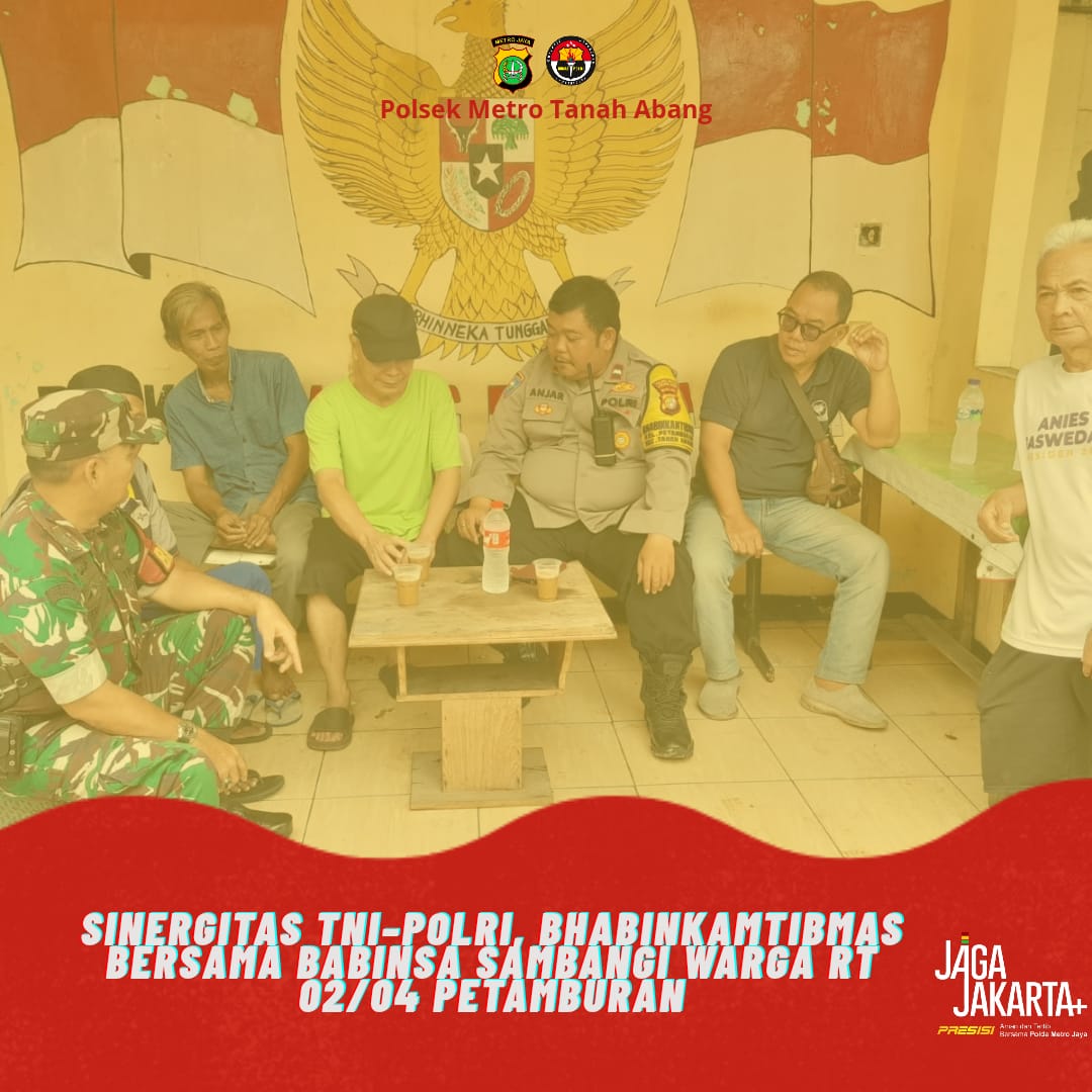Sinergitas TNI–Polri, Bhabinkamtibmas Bersama Babinsa Sambangi Warga RT 02/04 Petamburan