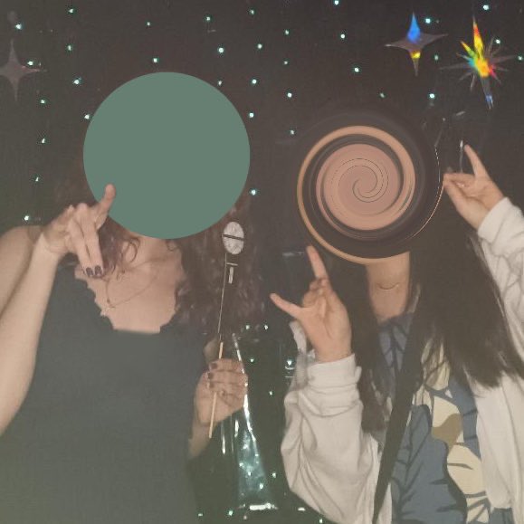 キツネポーズしよっ って言ってくれて一緒にきちゅねしたんですよー🥹🦊