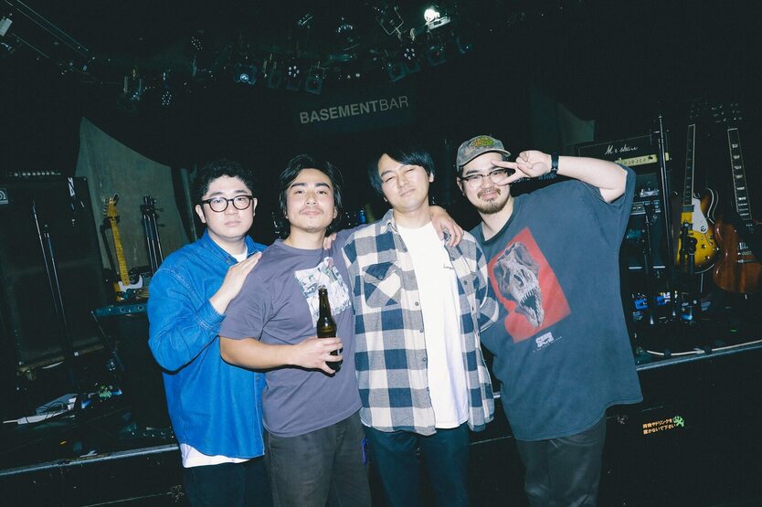 mikiki_tokyo_jp's tweet photo. 【ライブレポート】
Jurassic Boysのエモーションが爆発した曽我部恵一との特別な2マン 新作『On The Way Back Home』全曲を届けた主催ライブをレポ(bounce)
https://t.co/MoizmN3nCF
#JurassicBoys #OnTheWayBackHome
@JurassicBoys @Crossbeat_JP https://t.co/g1JPDtvYuy