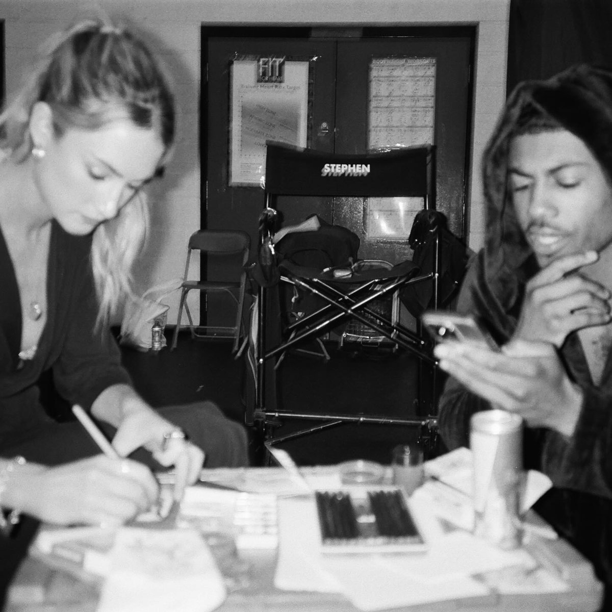 Moments 💛

Grace Van Patten, Jackson White and Branden Cook through Sonia Mena's lens on set of #tellmelies season 3🥺