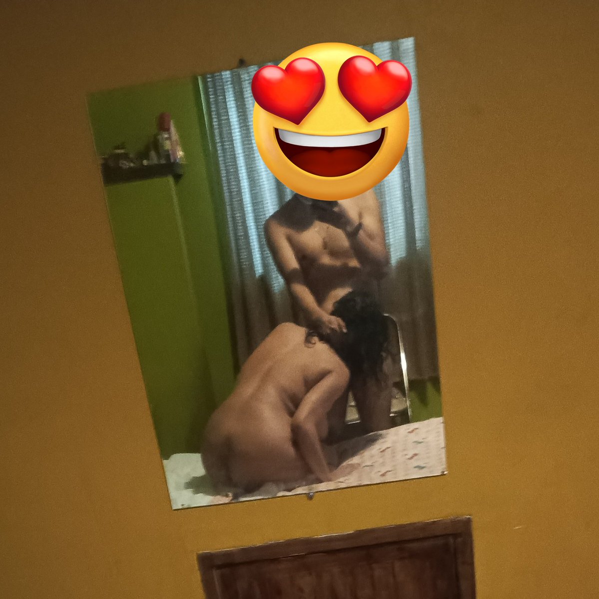 pareja jóven sw Quito tweet media