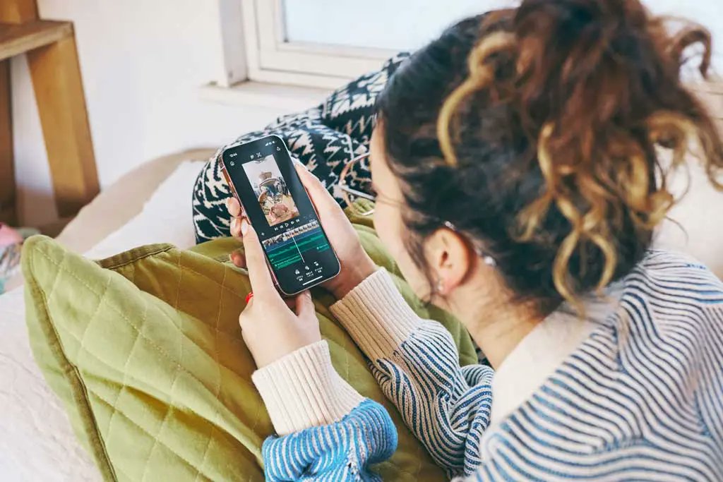 Beyond magazine tweet media