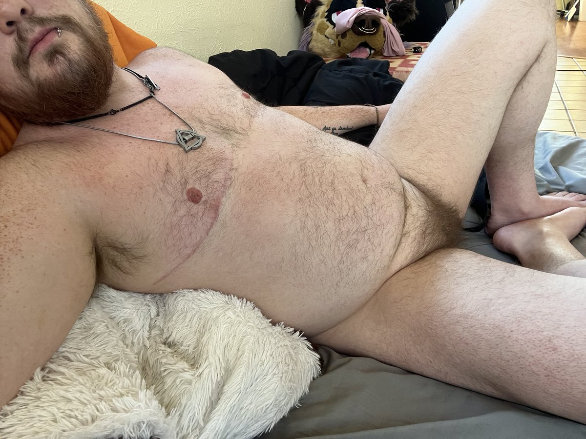 ✨pup rowan🦴 tweet media