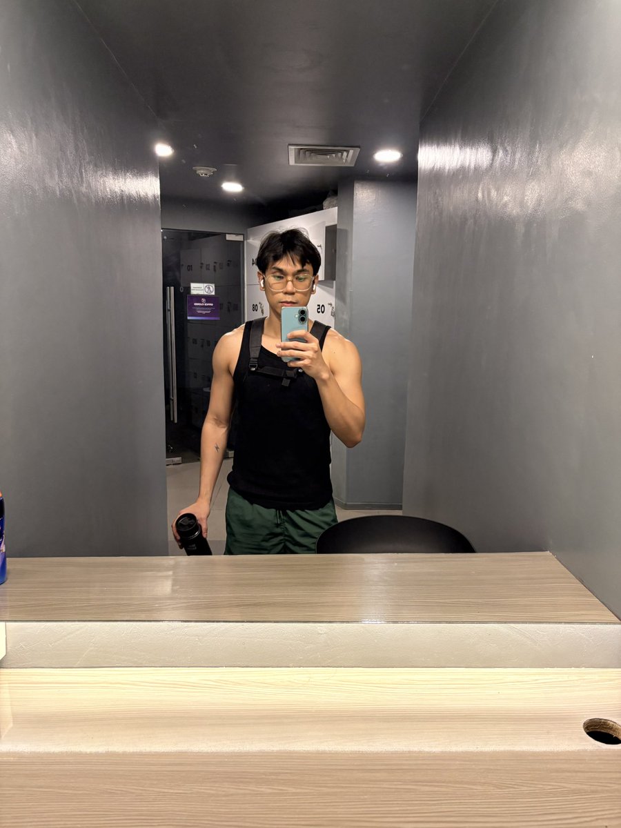 Mik tweet media