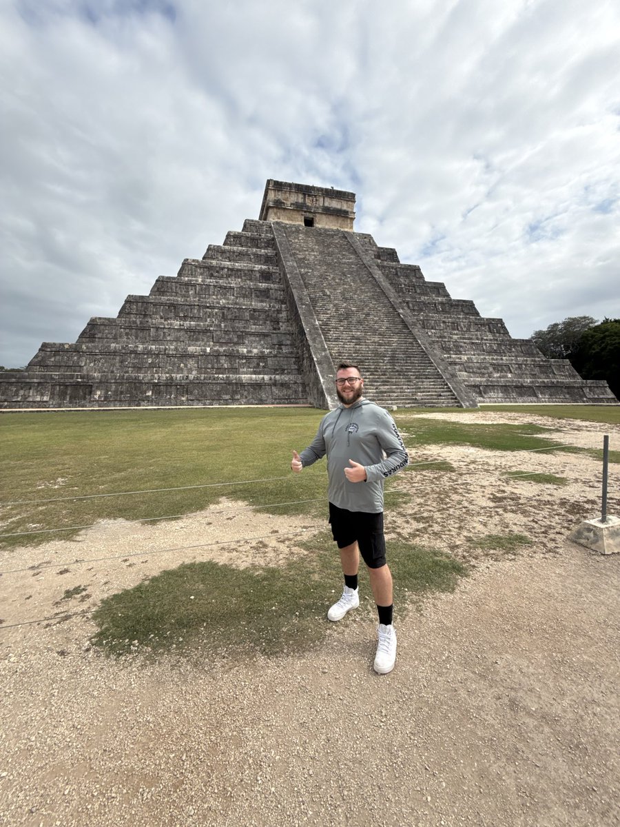 Carson King tweet media