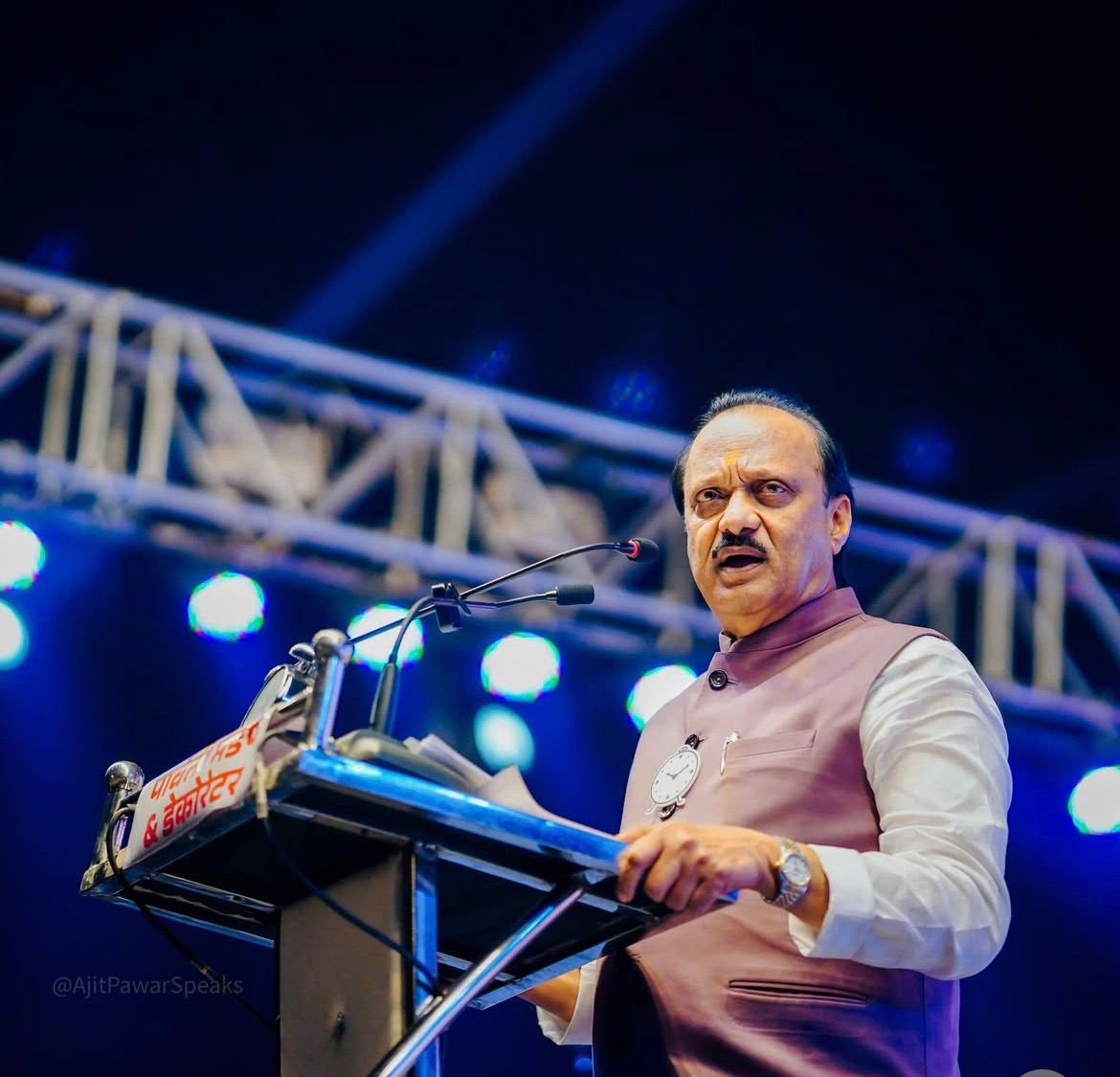 UpdeshMotePatil's tweet photo. भावपूर्ण श्रद्धांजली @AjitPawarSpeaks दादा💐💐💐 #ajitdada https://t.co/VdXIT6Eggt