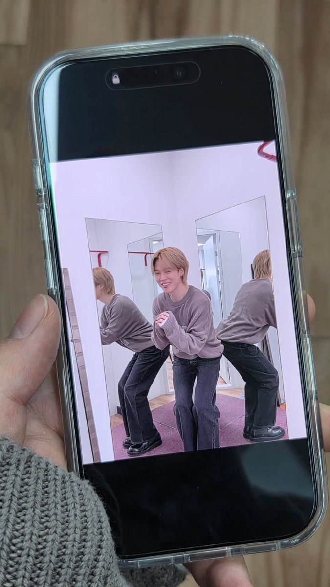 러브모드 tweet media