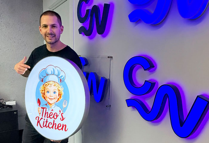 Custom Neon® tweet media