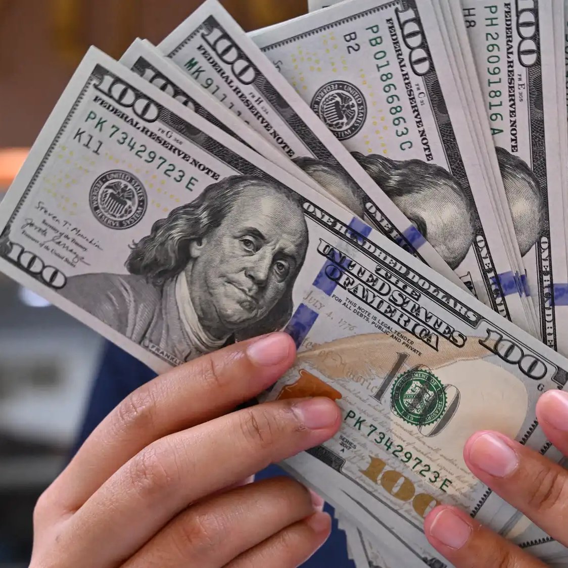 Hey @grok, could Bitcoin realistically replace the US dollar as the global  reserve currency by 2030?