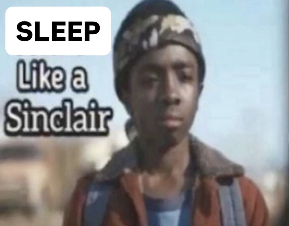 sinclaircoded's tweet image. goodnigth everyoomf i lost my lip balm im gonna die