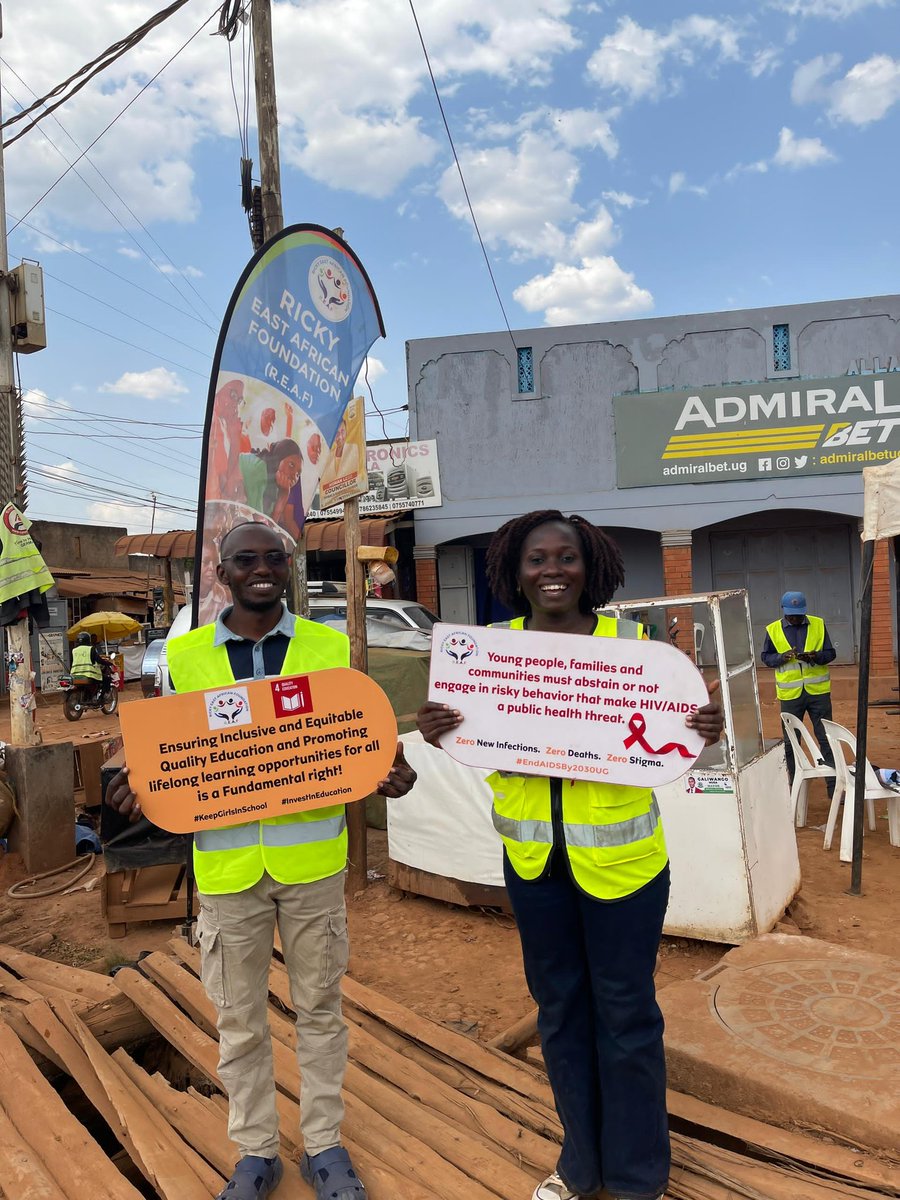ReafUg's tweet photo. We don’t just talk about #HIV/AIDS, we also remind families that keeping kids in school boosts health, knowledge, and future opportunities. 

#Education empowers young people, strengthens communities, and helps protect against risk.

🎯 Mobilize education to #TransformLives https://t.co/BcgrFuVctw