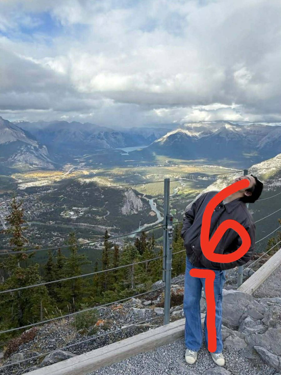 sunlitfmd's tweet image. Sksksksk