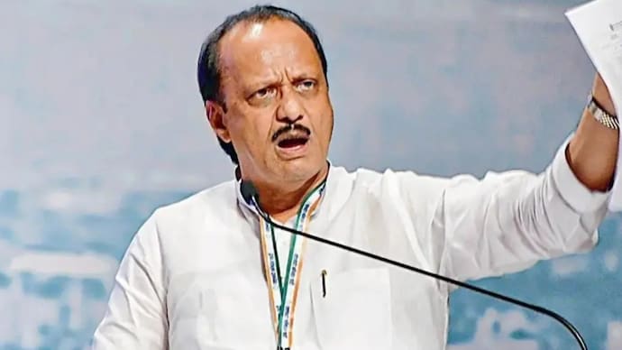 Mukundshahi73's tweet image. The first footage from Baramati in Maharashtra shows the site where Deputy Chief Minister Ajit Pawar’s aircraft crashed earlier today.
#RIP
#AjitPawarLive #PuneCrash #BaramatiAirport #IndiaNews #Maharashtra #PunePlaneCrash #PlaneCrash #Crash #aviationnews #RIPAjitPawar