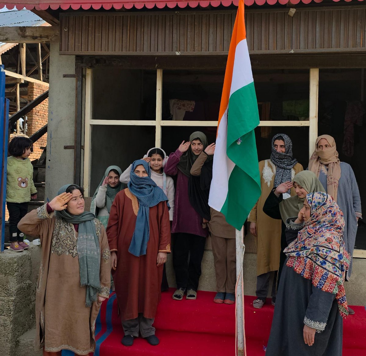 ISHFAQL91044968's tweet photo. Skill development turns potential into performance. Learn, train, grow because skills build a strong nation.
#Skill Development #IndianArmy #Nation First #VajrDiv https://t.co/dEFpROidzc