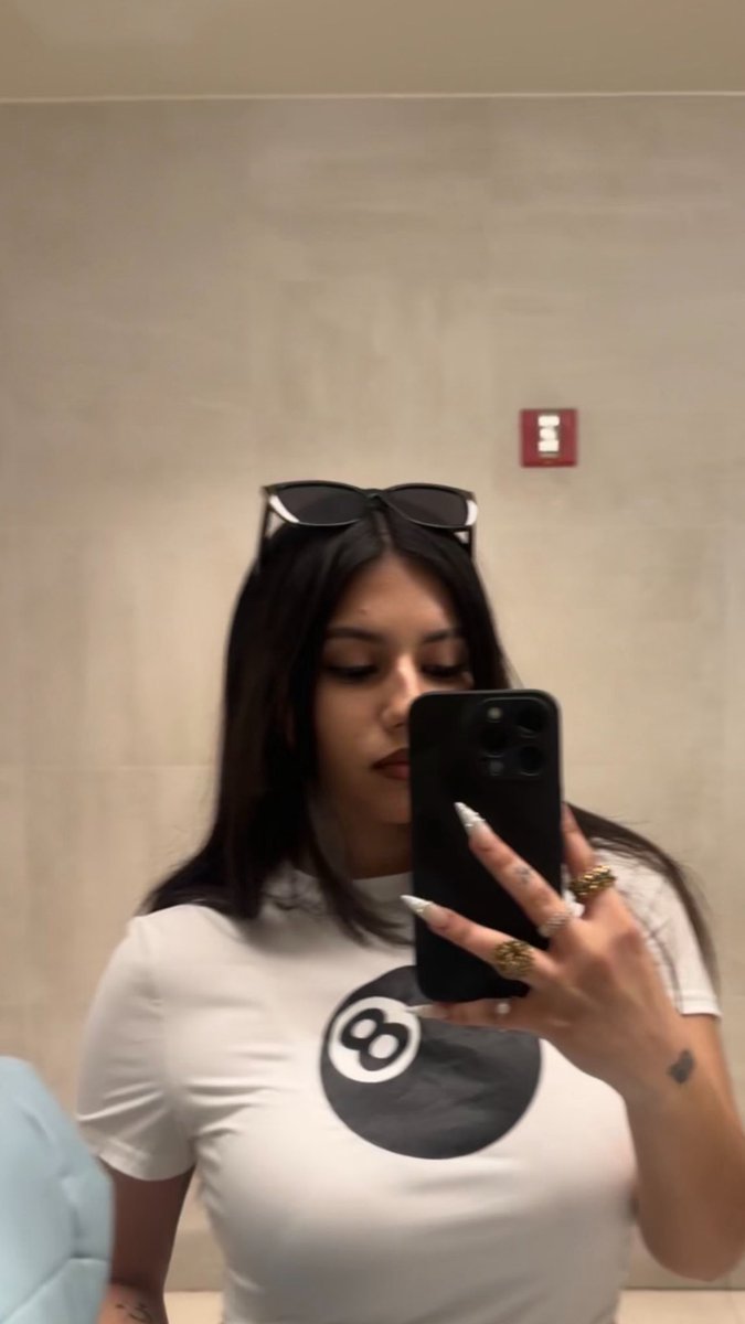 send2sofiaa's tweet photo. Good boys reimburse😜🩵 https://t.co/HPbc5gLb1i