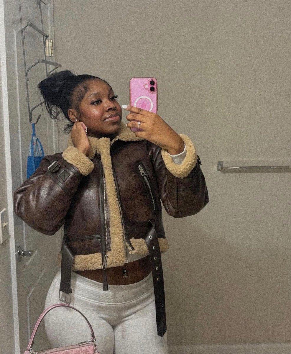 trybuggy_'s tweet image. Cold outside, flawless inside.