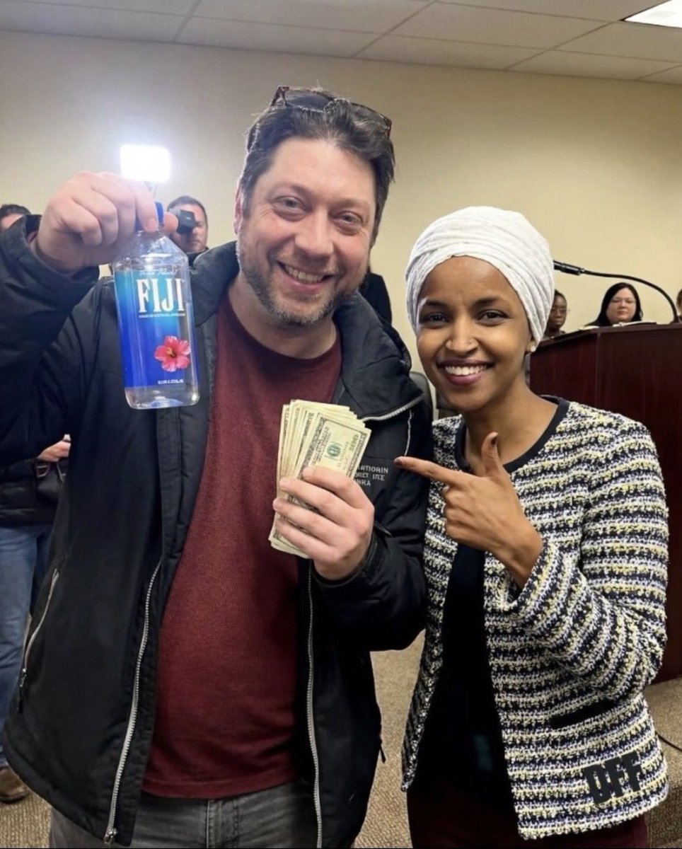 <a href="/TaraBull/">TaraBull</a>