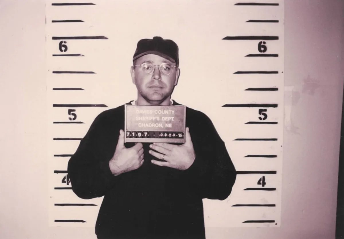 iAnonPatriot's tweet image. Tim Walz’s mugshot from his 1995 DUI arrest.

Liberals hate when I post this.