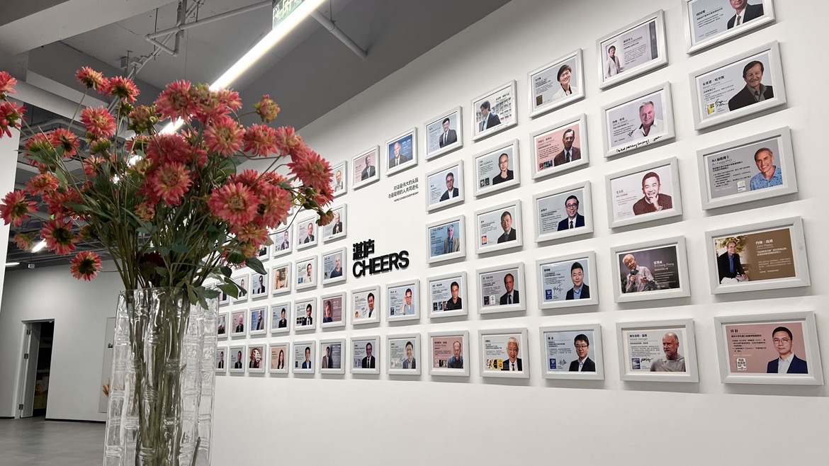 Cheers Publishing tweet media