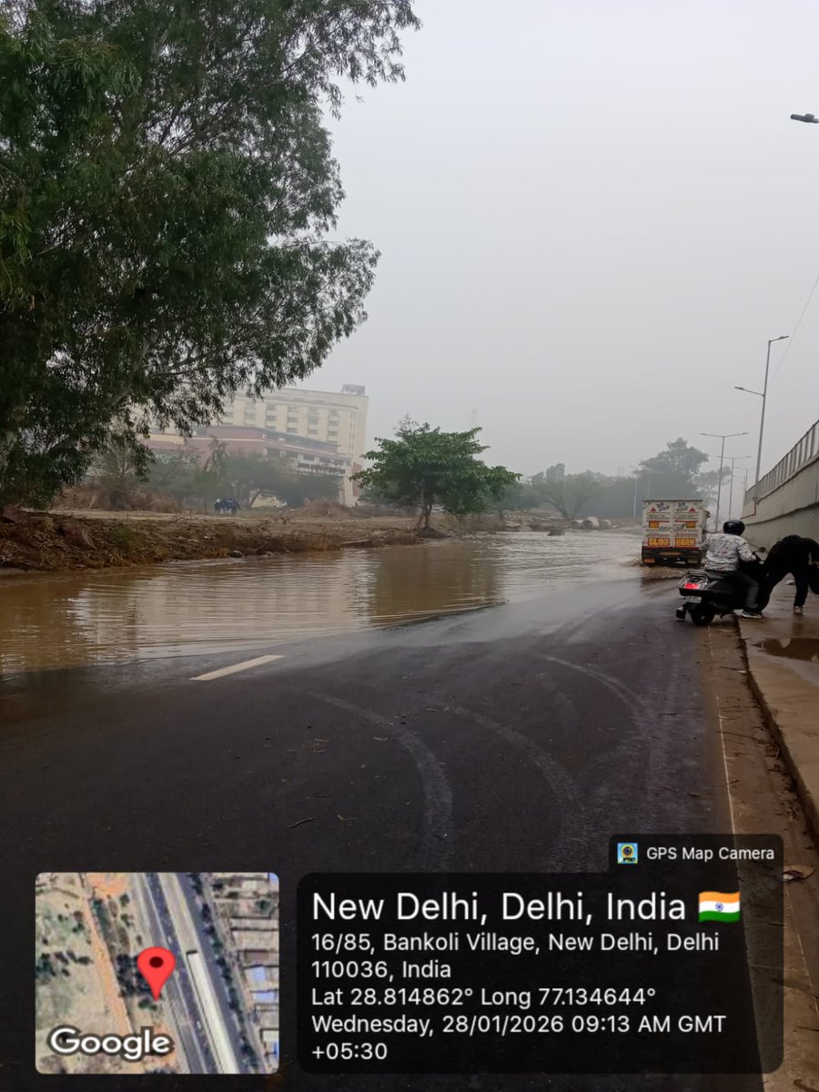 Vikas390's tweet photo. Repeated water logging shows failure in road design, approval, construction and quality audit on #UER-2 NH-344M near NIT Delhi
Kindly acknowledge actions taken.#FixTheRoad
@NHAI_Official @MoRTHIndia
@NHAI_Official
@MoRTHIndia
@PMOIndia
@OfficeOfNG
@nitin_gadkari @SSAIndia https://t.co/2ZnpH4QVaz