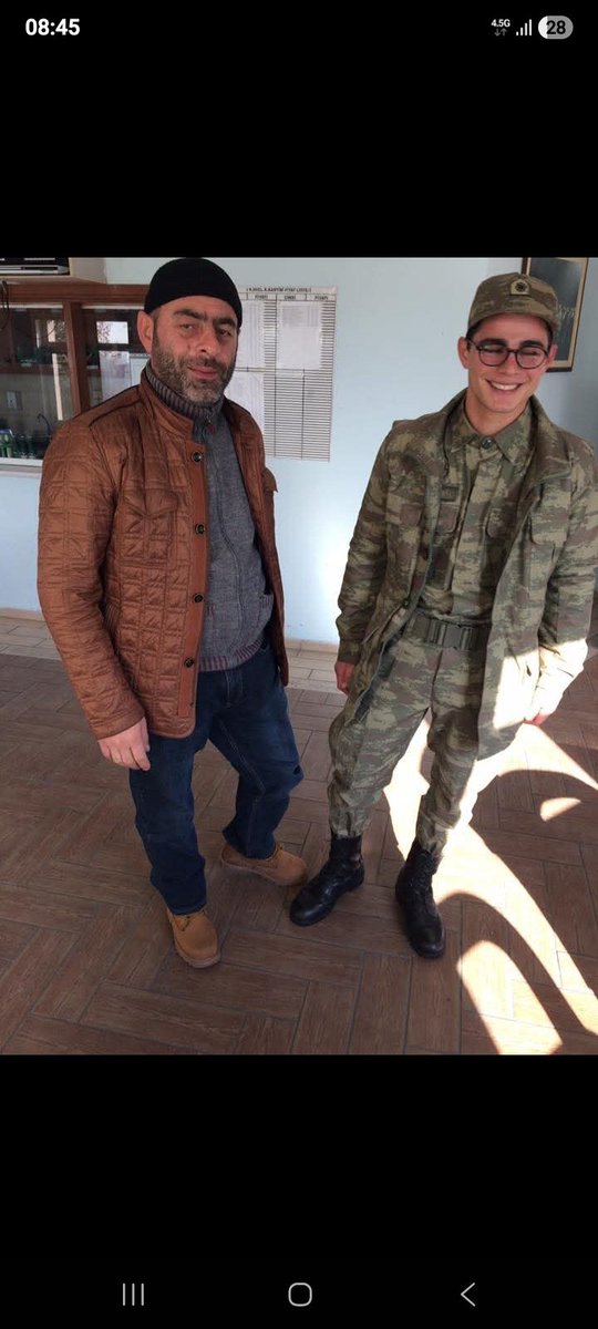 Size Akıl Hocanız Önünüze Ne Koyar İse Onu Yersiniz. Bizde İstediğimizi İstediğimiz Dakika Yeriz Hamd Olsun 🤲🏼🗣🇹🇷