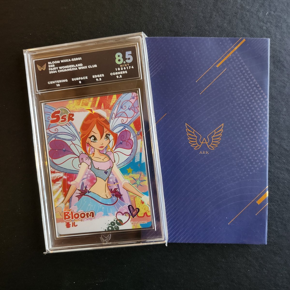 NinStarRose's tweet photo. #WinxClub x #ChuangXia #TradingCards Graded by ARK Grading! 🧚‍♀️ 🩵

I love Bloom so much! So of course I had to get as many Bloom Cards graded as possible! Even if they are "the easier to get" cards! #WeAreTheWinx #Winx #Fairy #magical https://t.co/Dd7EgY4NSv