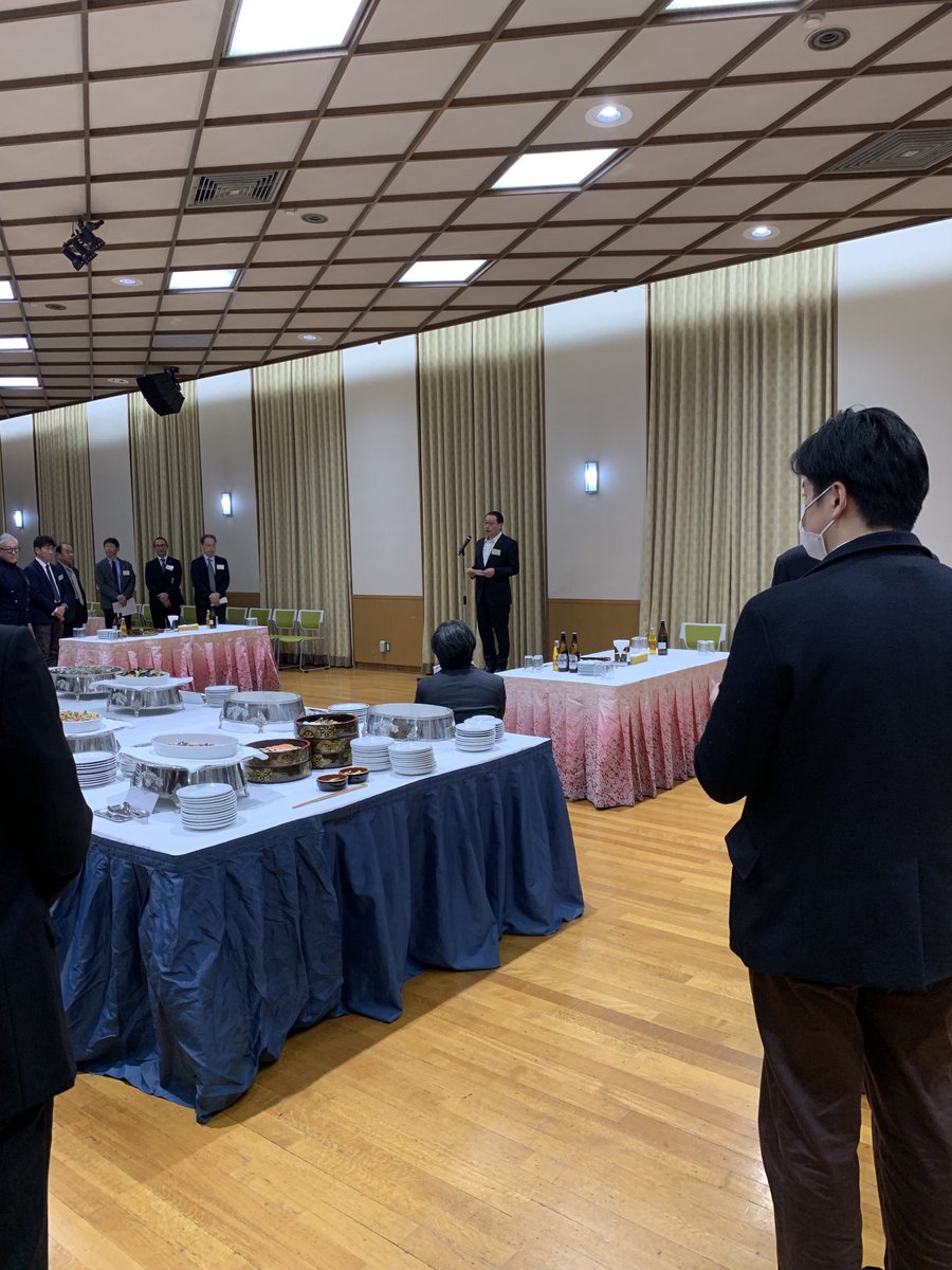 unionsocks's tweet photo. 日本靴下協会の2026🇯🇵新年賀詞交歓会が昨日行われました🧦🧦会場は大阪本町にある日本綿業会館は1931年に建てられた歴史あるかっこいいデザイン！かっこいい日本の靴下の誕生が今年も楽しみ🧦🧦
#日本靴下協会　#靴下　#ソックス　#日本製　#ユニオン工業 https://t.co/OV0eFZZHHp