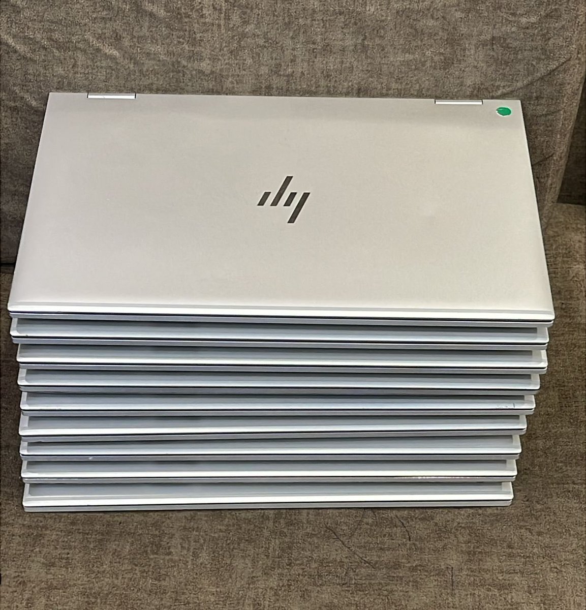 Igbalode_BS's tweet photo. Hp Elitebook X360 1040 G8 
Processor: Intel Core i7(11th gen)
HDD: 512gb SSD
RAM: 32gb
Screensize: 14”
OS: Windows 11
Gem Cut
Backlit Keyboard Enabled 
FaceID Enabled
Fingerprint Enabled 

You can get this for N900k, DM @Igbalode_BS to get one today!

Kindly RT with ❤️ https://t.co/opqosNq6N8