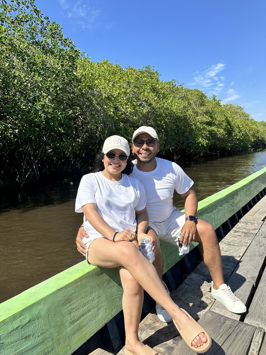 ls_Mario_'s tweet image. FELIZ CUMPLE PRINCESA 👑 

@Vivian00336053