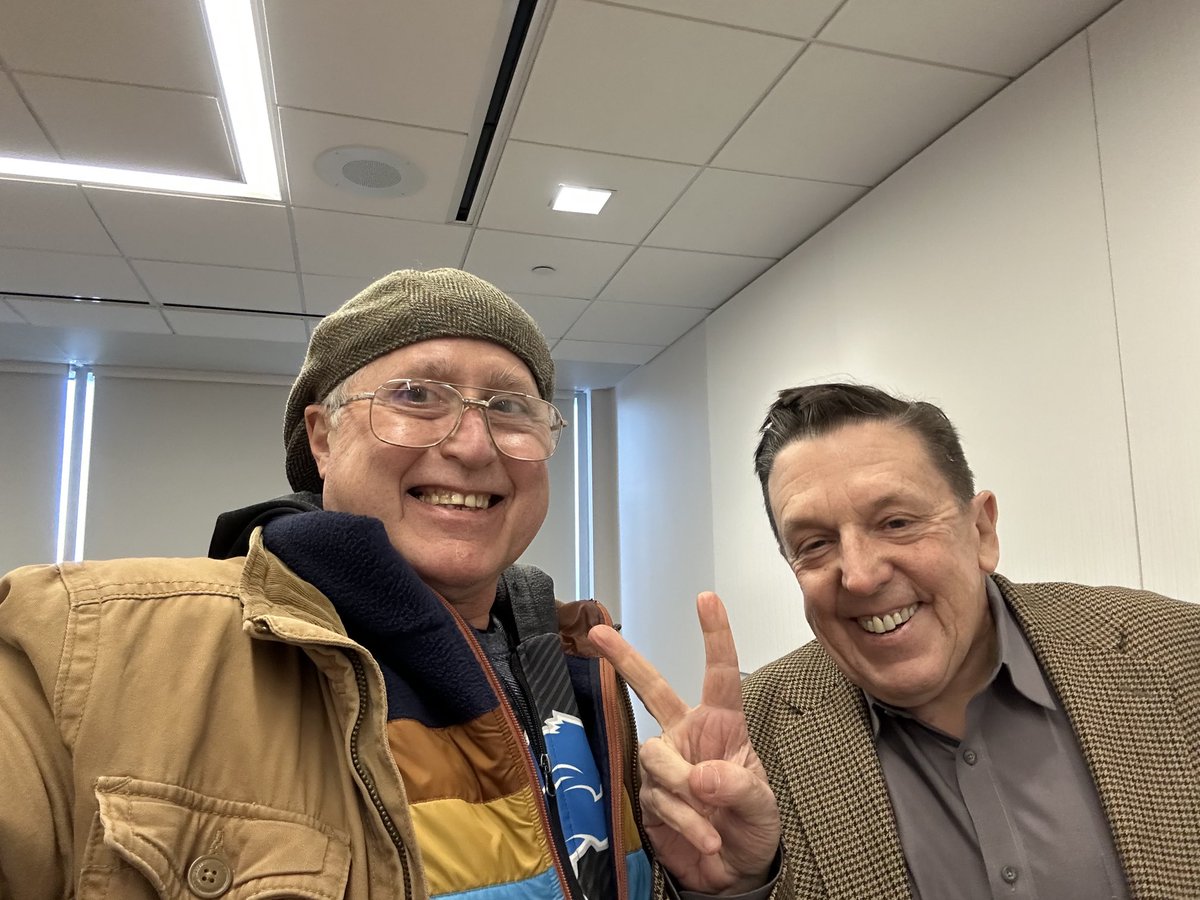akisok15's tweet photo. Thanks to Dr. Yael Aronoff /⁦@JewishMSU⁩ for the opportunity to speak to students, faculty and my close 🎾🎾 friend , Marty Maehr! ⁦@EvaMozesKor⁩ made an appearance via the USC Shoah Foundation DiT &amp;everyone was given the 2020 speech that my mom never gave. https://t.co/yu9c5tw5qG