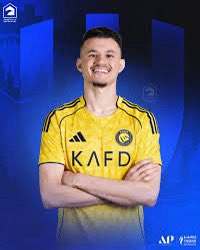 🚨الاحتراف:
عقد اللاعب "عبدالله الحمدان" مع نادي #النصر معتمد وموقّع من الرئيس التنفيذي 
ومؤشّر عليه من مدير الاحتراف بالنادي ولم يرد لجنة الاحتراف أي خطاب رسمي يفيد بوجود بديل  من النادي لتوقيع الرئيس التنفيذي، وذلك وفقًا للمادة (11) فقرة (2) من لائحة الاحتراف التزامات الأندية