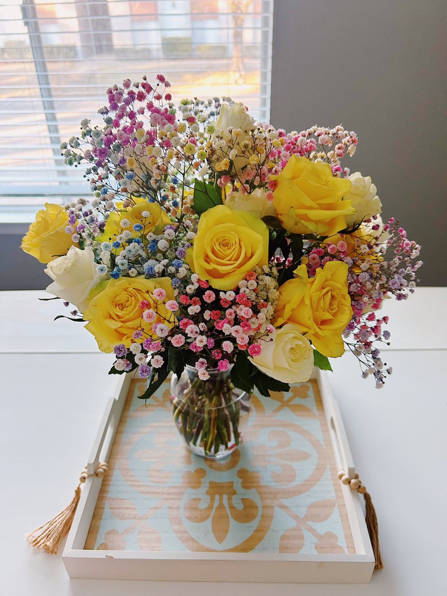 kaileyhendrixx's tweet photo. flowers are my favorite!!!! https://t.co/DcBXGYRF4z