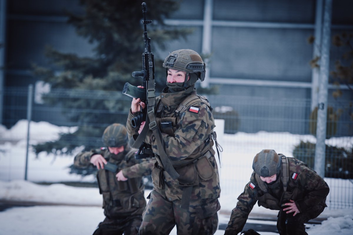 25 BKPow. tweet media