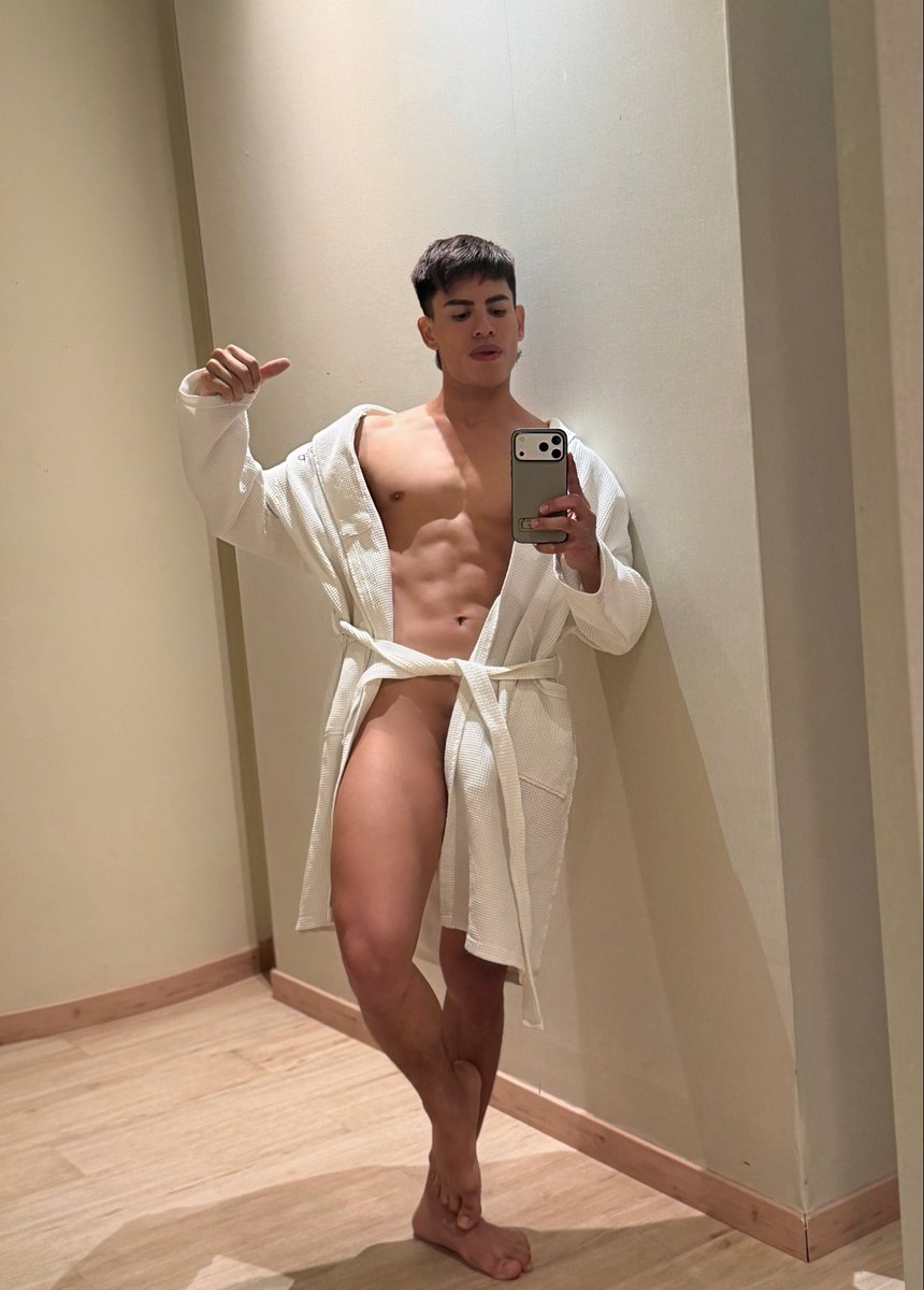 David Reyes 👑 18+ tweet media