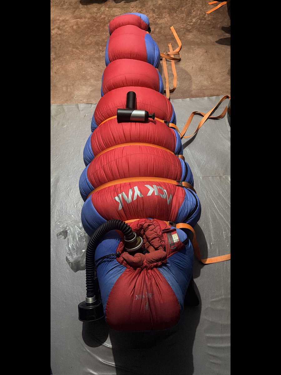 Gawin2524 tweet media