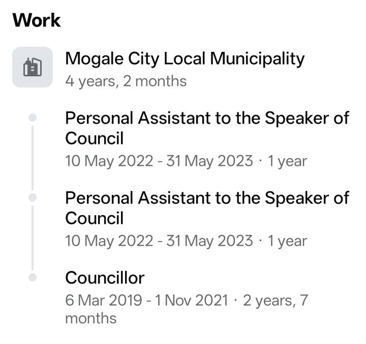 AlfNeumann's tweet image. Even @Our_DA councillors are calling for genocide now.

Cos clearly the 'racists' need to be genocided to show them how wrong they are about there being a genocide. 🤡