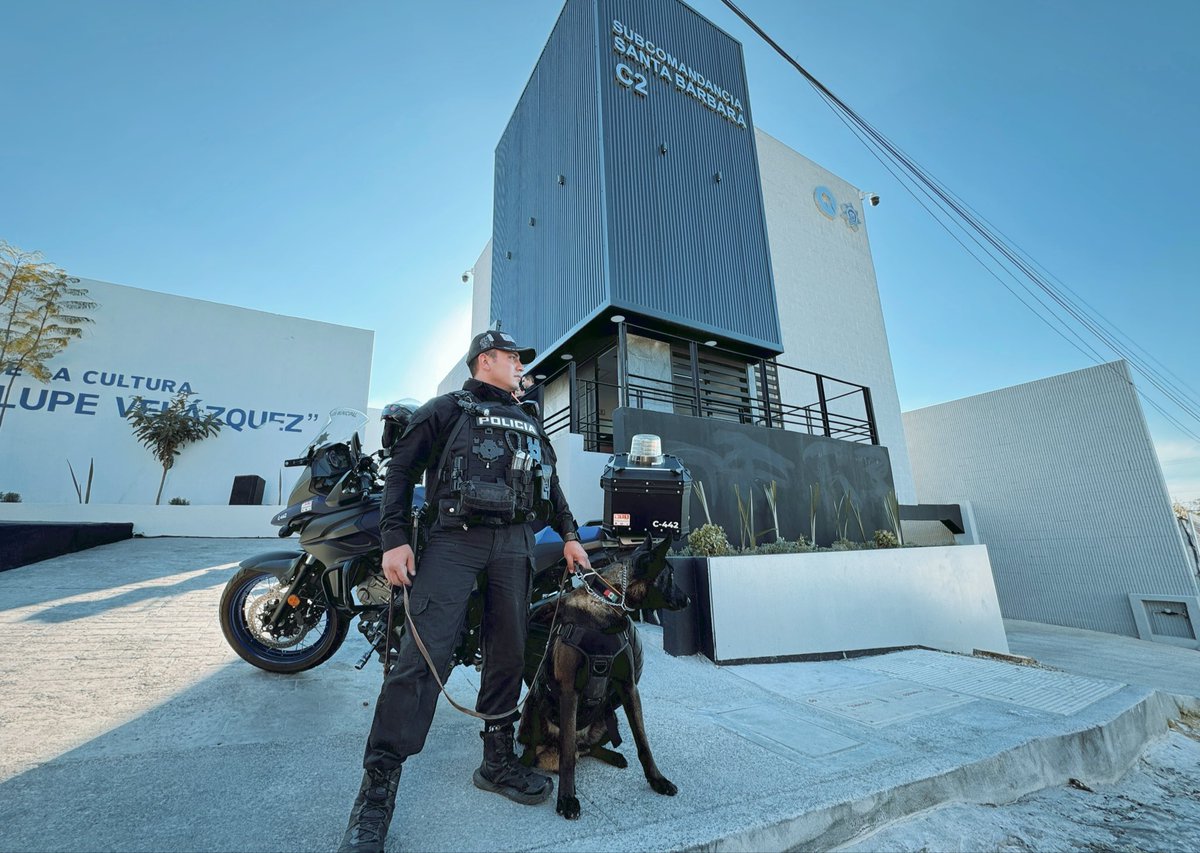 En Corregidora, la seguridad es y seguirá siendo una prioridad.
Acompañé al alcalde Chepe Guerrero en la inauguración de la Subcomandancia Santa Bárbara C2, espacio clave que mejora la videovigilancia, tiempos de respuesta y la tranquilidad de las familias.