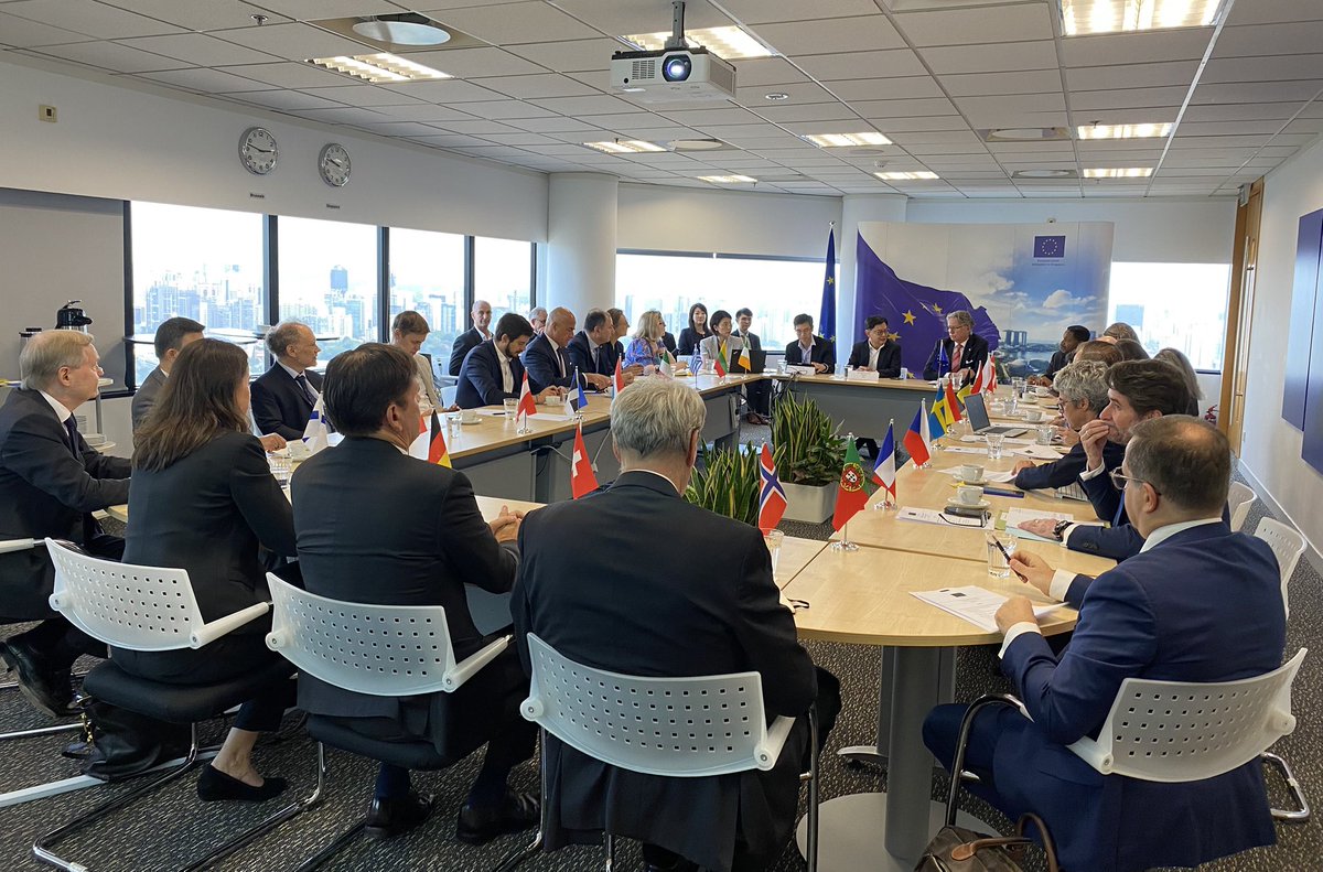 EU in Singapore tweet media