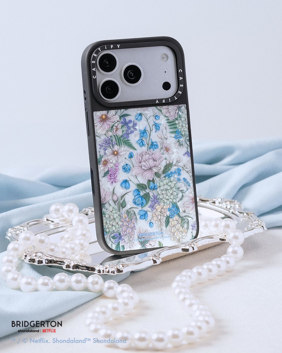 CASETiFY 波形デザイン ホワイトソフトケース CASETiFY Essentials Ripple Case with MagSafe for Apple iPhone 15
