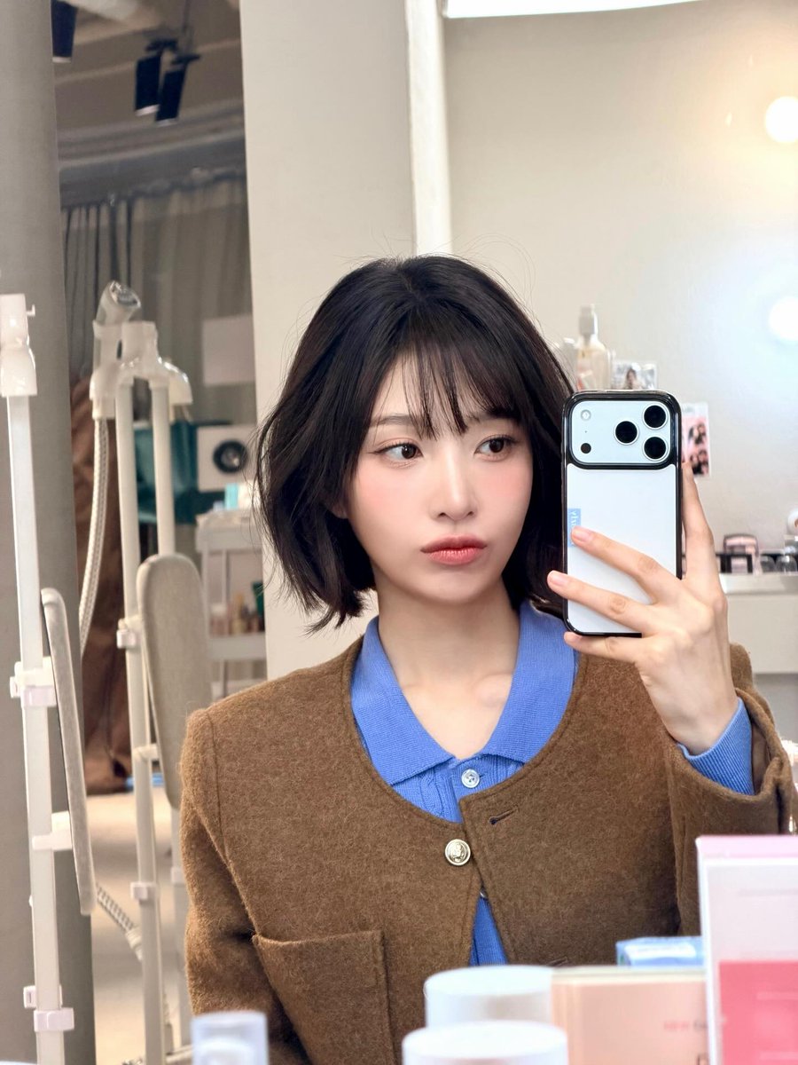 joyisthetics's tweet photo. for the fans who couldn’t see her today <3 https://t.co/gRPBZgpgXd