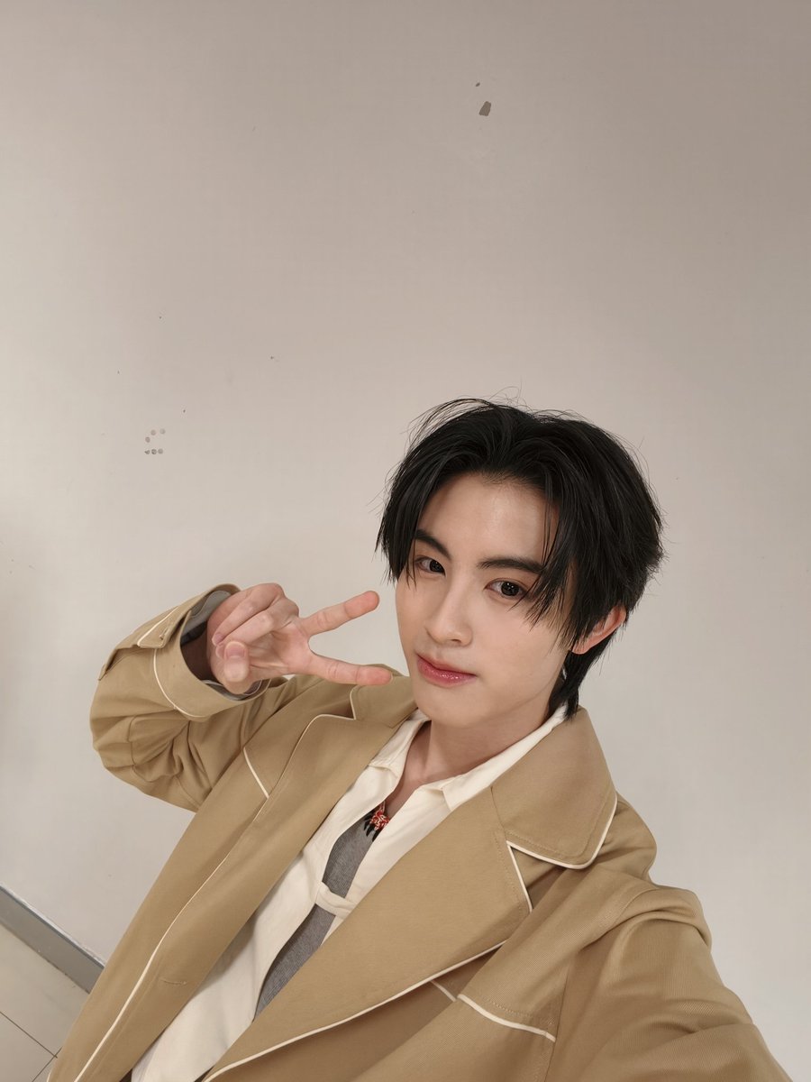 aa_ashirakorn's tweet image. ✌️
#FinelineGentleCareWithAA
#FinelinexBUS
#TOPSHOMEANDBABYFAIR2026
#AAashirakorn
#BUSbecauseofyouishine